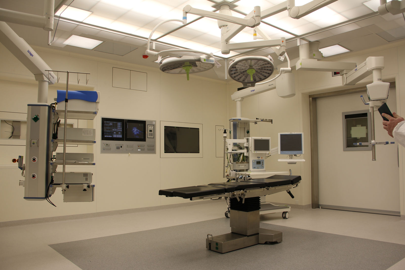 Healthline One Day Surgery — Bani Yas